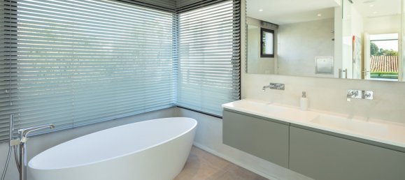 7 bedrooms Villa in Marbella, Spain No. 4470 18