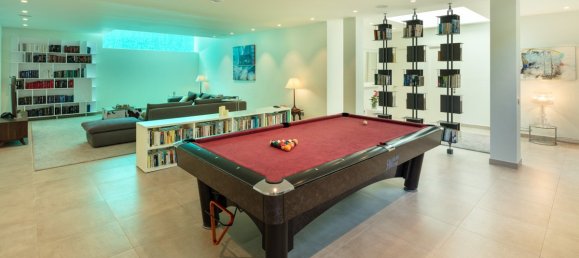 7 bedrooms Villa in Marbella, Spain No. 4470 21