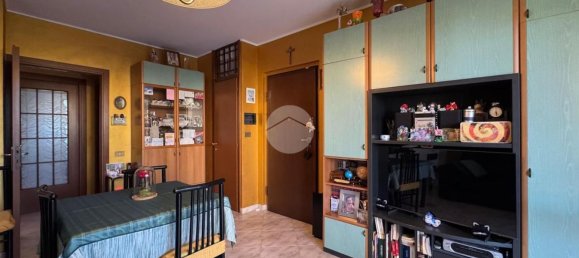 3 rooms Apartment in Settimo Torinese, Italy No. 268664 4