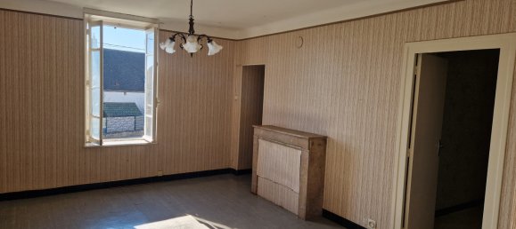 3 bedrooms House in Beaune, France No. 197299 2