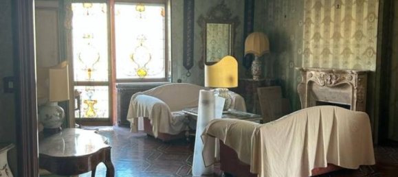 5 rooms Apartment in Turin, Italy No. 37728 13