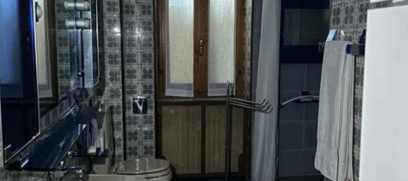 5 rooms Apartment in Turin, Italy No. 37728 39