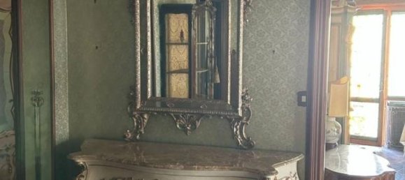 5 rooms Apartment in Turin, Italy No. 37728 16