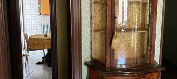 5 rooms Apartment in Turin, Italy No. 37728 11