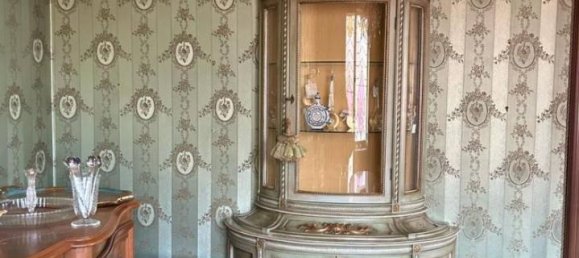 5 rooms Apartment in Turin, Italy No. 37728 14