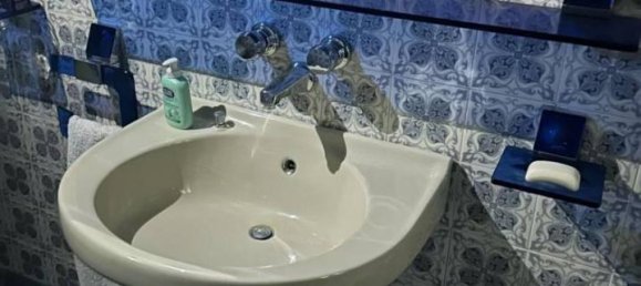 5 rooms Apartment in Turin, Italy No. 37728 37