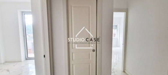 2 bedrooms Apartment in Naples, Italy No. 114802 16