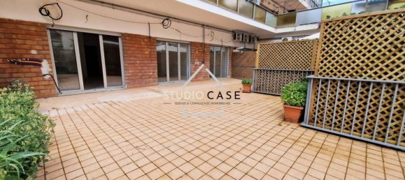 2 bedrooms Apartment in Naples, Italy No. 114802 19