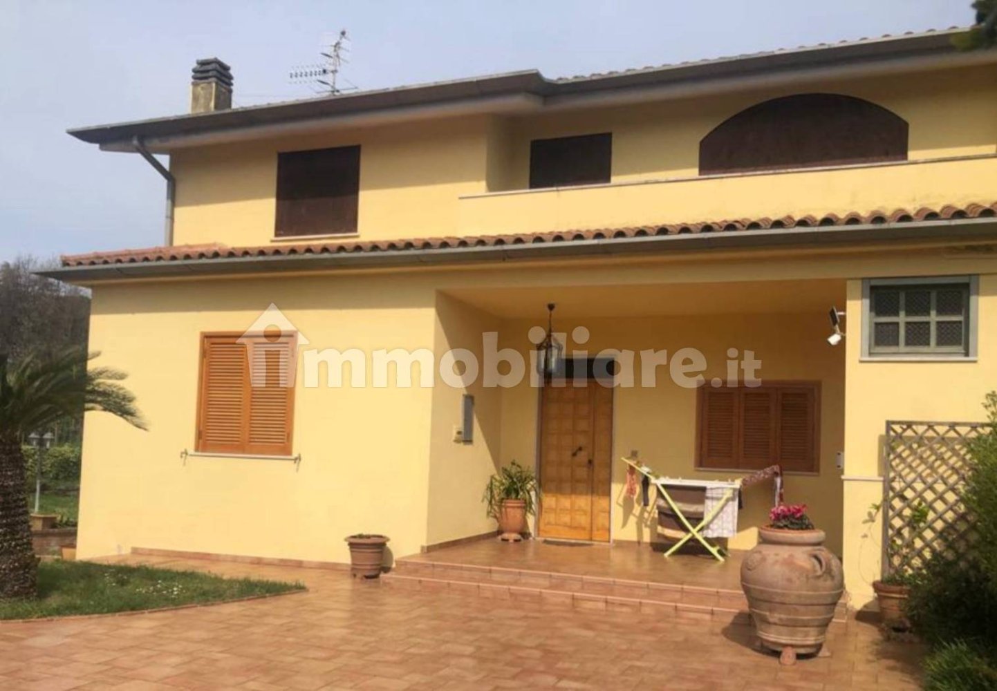 5 bedrooms Villa in Sezze, Italy No. 328267