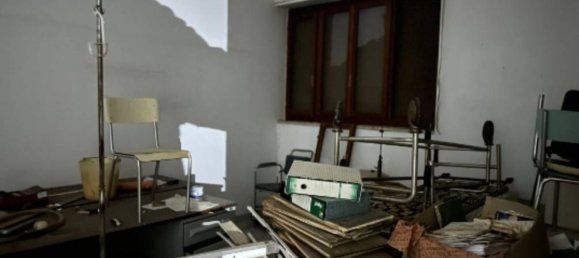 100m² Commercial property in Cassano all'Ionio, Italy No. 311355 6