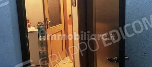 Apartamento T2 em Gorla Minore, Italy N.º 294974 8