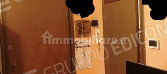 Apartamento T2 em Gorla Minore, Italy N.º 294974 12