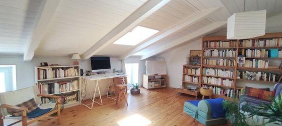 Casa de 3 dormitorios en Vesseaux, France No. 305069 3