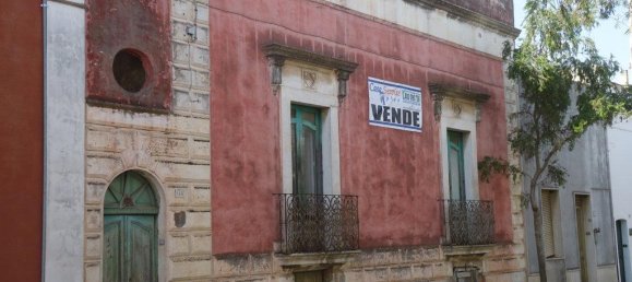 Дом с 6 комнатами в Racale, Италия № 232316 8