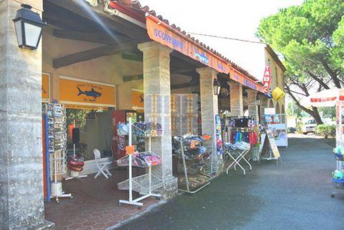 37m² Factory in Cogolin, France No. 18112