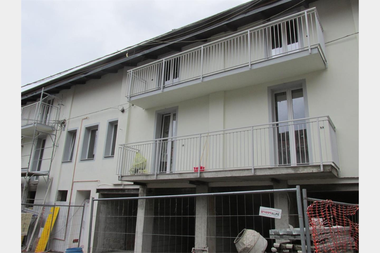 Apartamento de 1 dormitorio en Como, Italy No. 150395