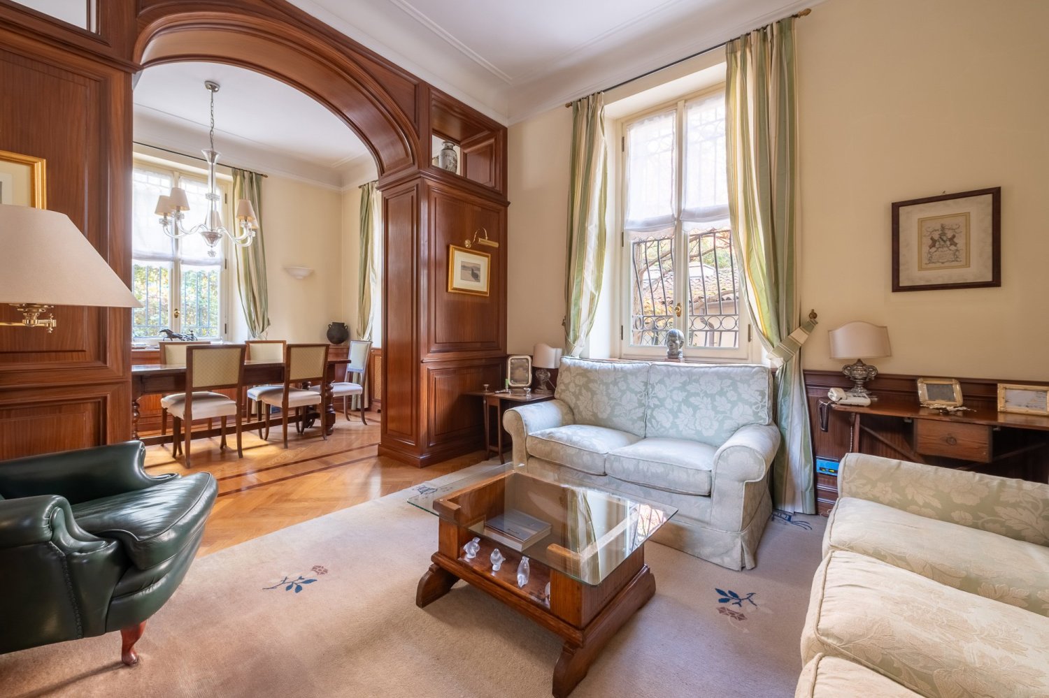 5 Schlafzimmer Villa in Milan, Italy, Nr. 390810