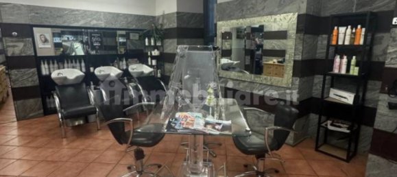 Imóvel comercial de 5 divisões em Genoa, Italy N.º 69232 11