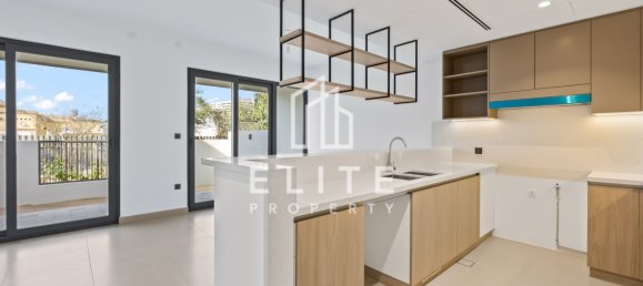 3 Schlafzimmer Villa in Dubai, UAE, Nr. 113067 5