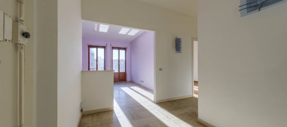 4غرفة شقة في Florence, Italy رقم 214624 3