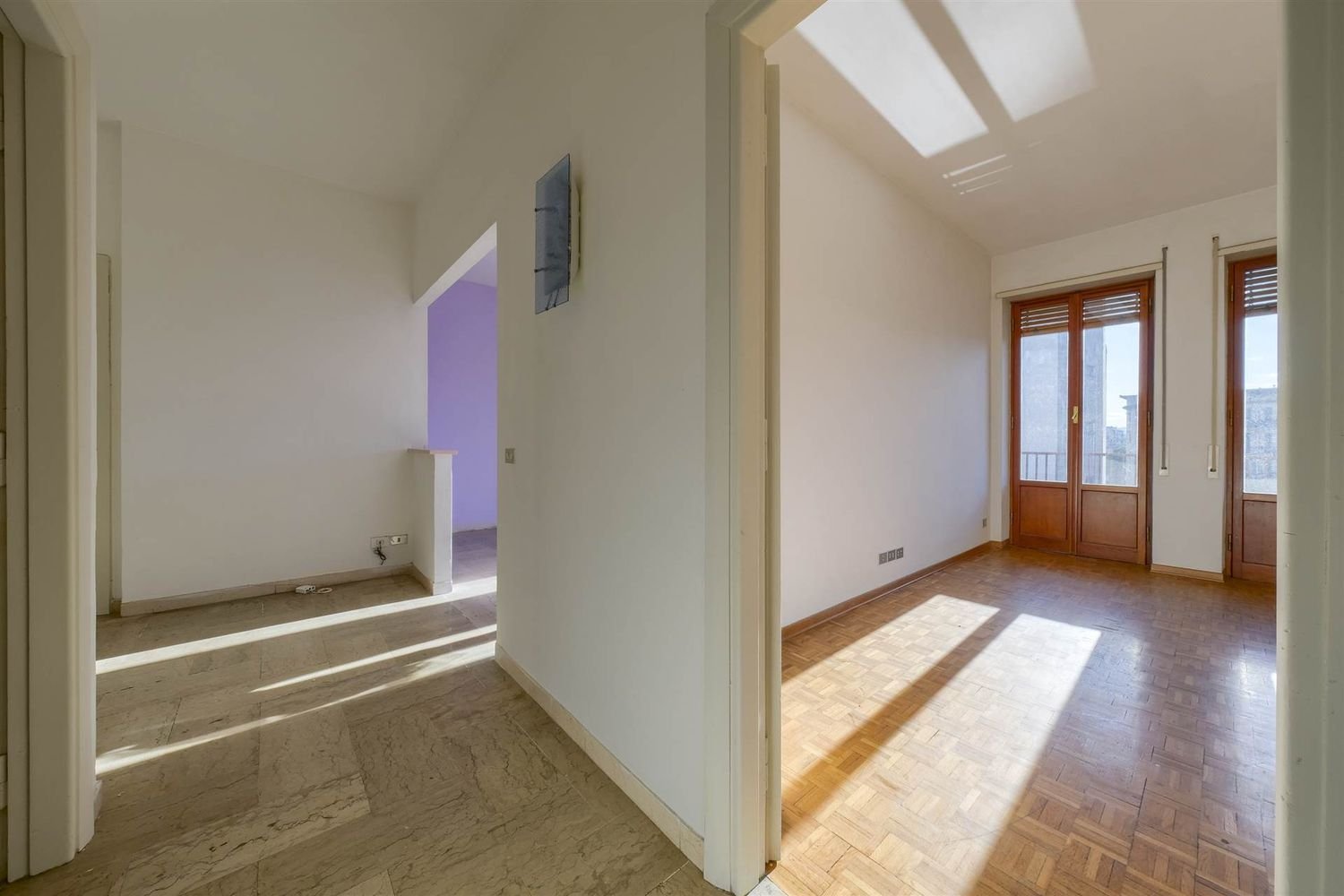 4غرفة شقة في Florence, Italy رقم 214624