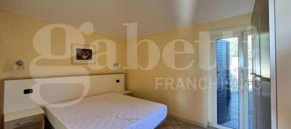 Квартира с 2 комнатами в Торторето, Италия № 9401 27