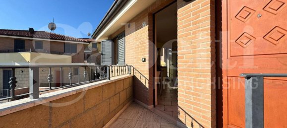 Квартира с 2 комнатами в Торторето, Италия № 9401 16