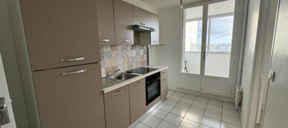 Apartamento de 2 dormitorios en Orleans, France No. 156091 4