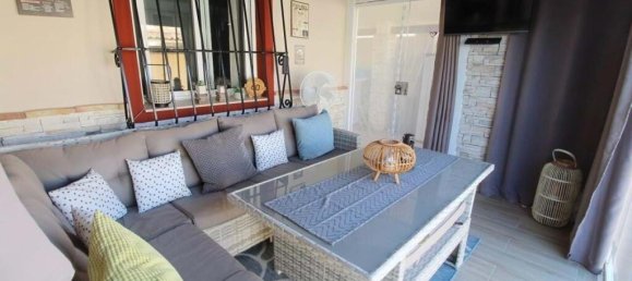 3 bedrooms Villa in Alicante, Spain No. 202100 2