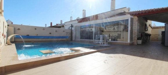 3 bedrooms Villa in Alicante, Spain No. 202100 33