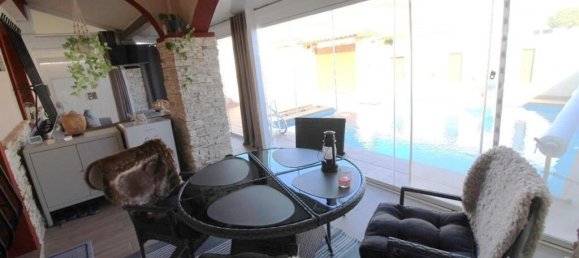 3 bedrooms Villa in Alicante, Spain No. 202100 5