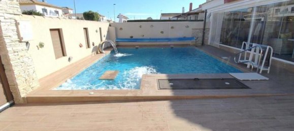 3 bedrooms Villa in Alicante, Spain No. 202100 32
