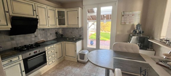 4 Schlafzimmer Haus in Ahuille, France, Nr. 357793 2