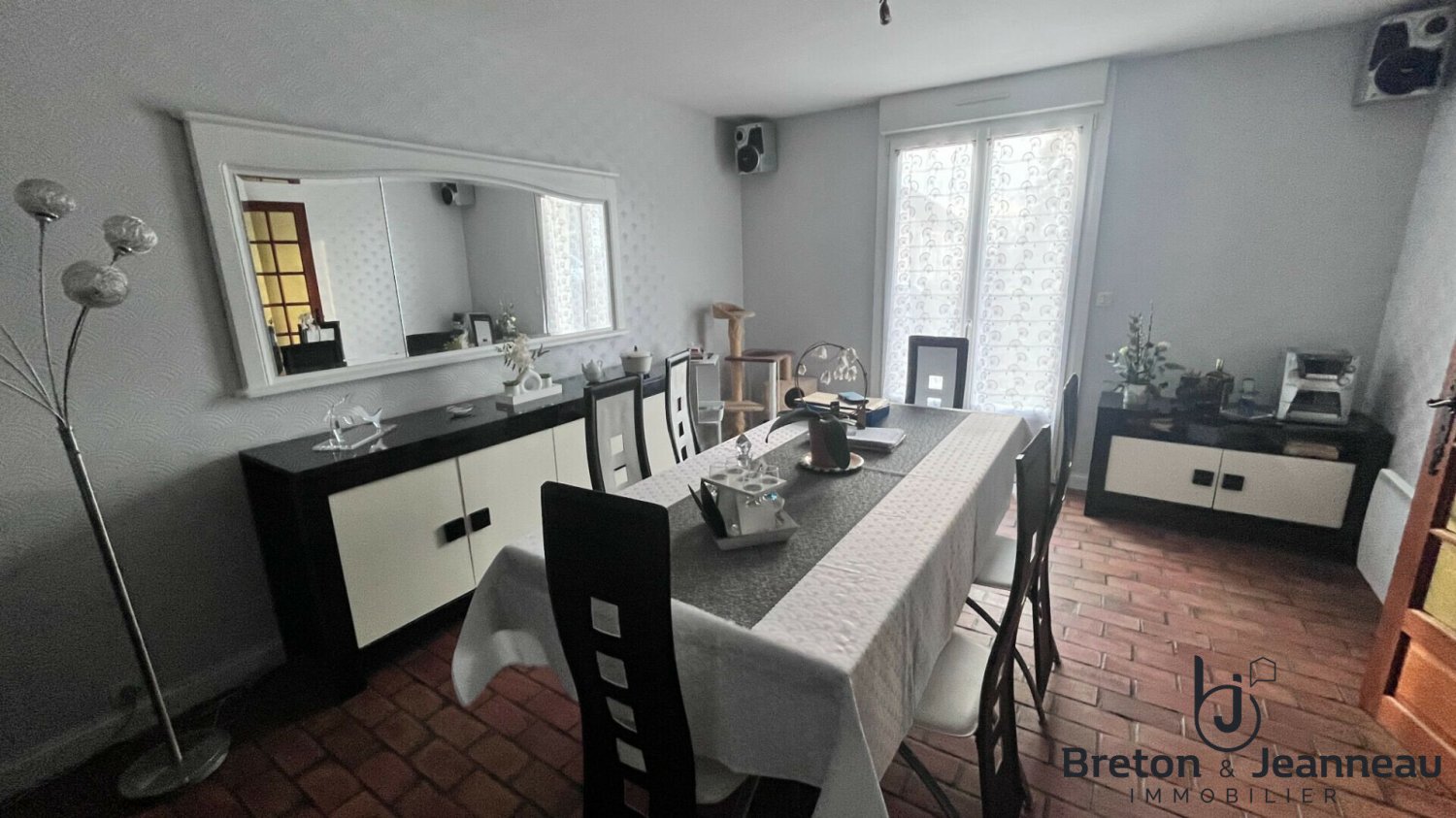 4 Schlafzimmer Haus in Ahuille, France, Nr. 357793