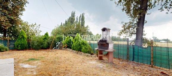 2 bedrooms House in Ferrara, Italy No. 145535 18