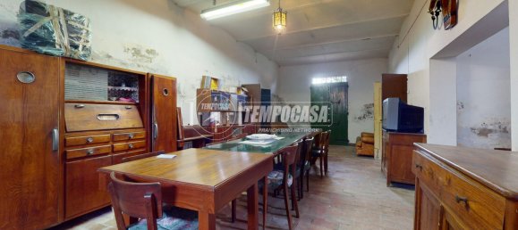 2 bedrooms House in Ferrara, Italy No. 145535 6