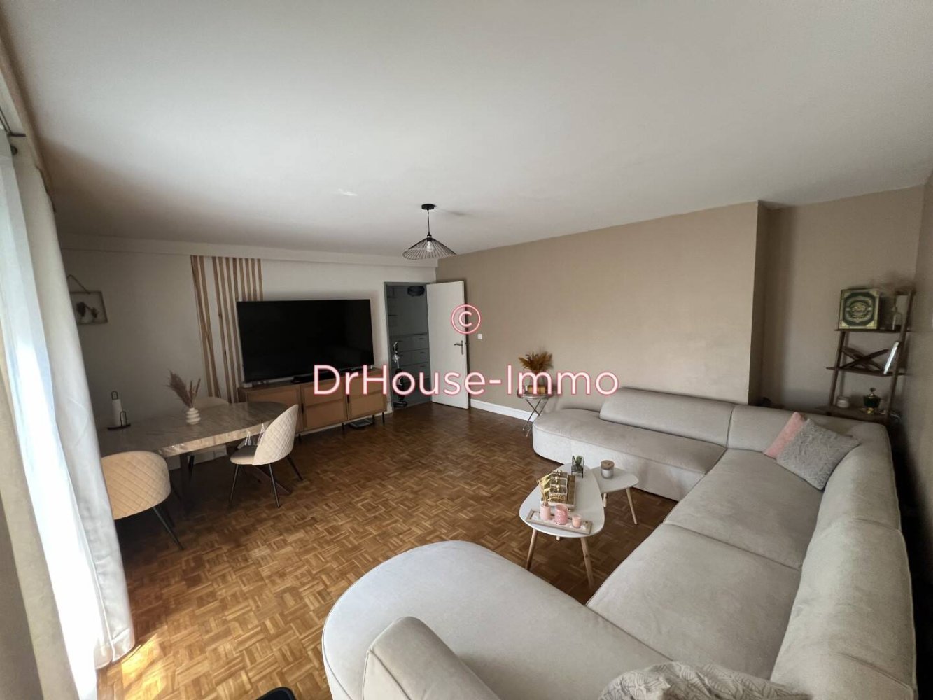 2 chambres Appartement à Creil, France No. 53812