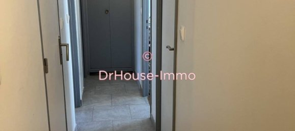 2 chambres Appartement à Creil, France No. 53812 5