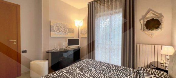 4 rooms Building in Matera, Italy No. 29250 29