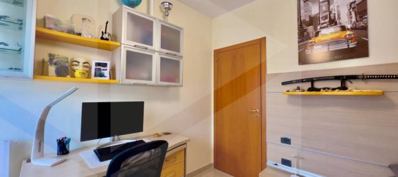 4 rooms Building in Matera, Italy No. 29250 2