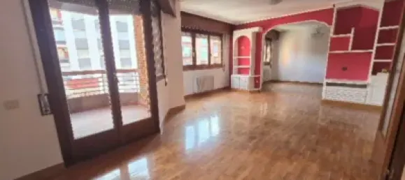 4 bedrooms Apartment in Logrono, Spain No. 159826 2