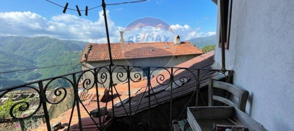 2 bedrooms House in Bagni di Lucca, Italy No. 175547 5