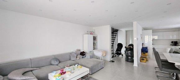 5-Zimmer Stadthaus in Wetteraukreis, Germany, Nr. 237922 14