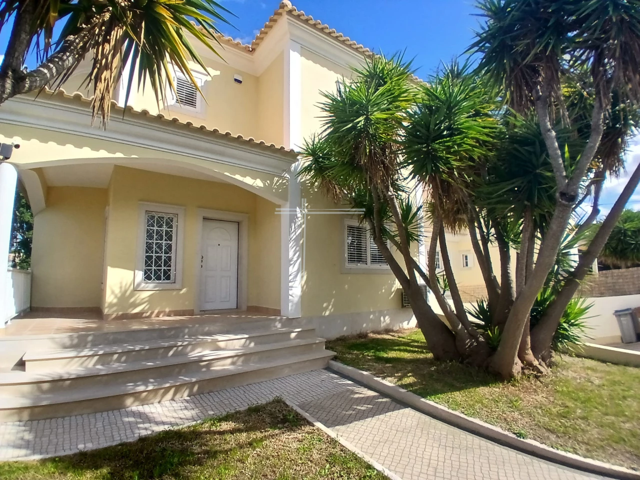 4 bedrooms House in Corroios, Portugal No. 89660