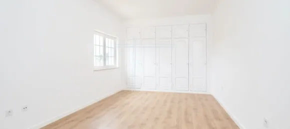 4 bedrooms House in Corroios, Portugal No. 89660 16