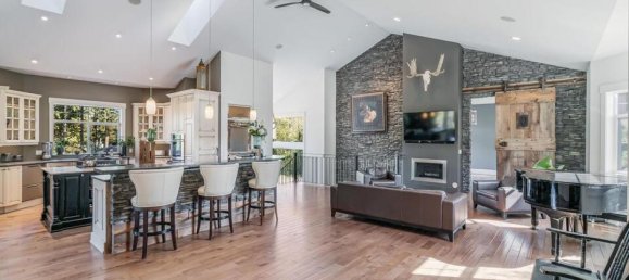 5 bedrooms House in British Columbia, Canada No. 1265 5