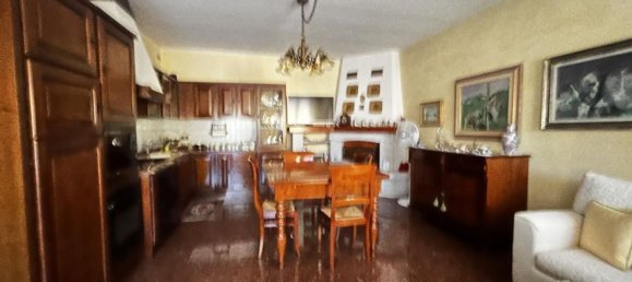 5 bedrooms House in Padua, Italy No. 327882 2