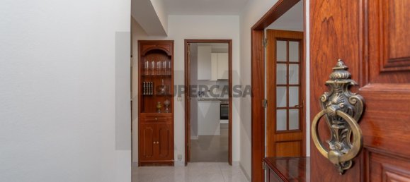 3 bedrooms Apartment in Almada, Portugal No. 221274 10
