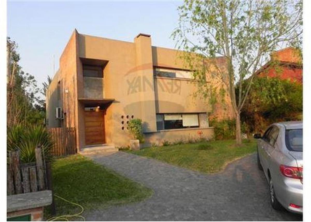 4 bedrooms House in Tigre, Argentina No. 95681