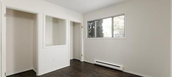 4 bedrooms House in British Columbia, Canada No. 1239 11